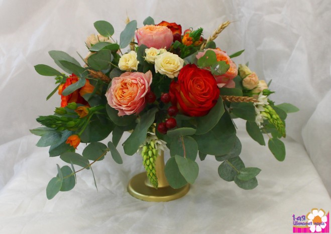 Композиция из цветов на столы "Осенняя свадьба"