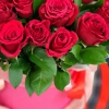 Шляпная коробка из 35 красных роз - Доставка цветов в Екатеринбурге