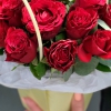 Сумочка с красными розами - Доставка цветов в Екатеринбурге