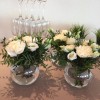 Композиция из белых цветов  для украшения стола (без вазы) - Доставка цветов в Екатеринбурге