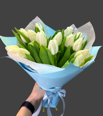 Букет из 15 белых тюльпанов - Доставка цветов в Екатеринбурге