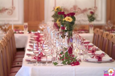 Высокие композиции для украшения свадебных столов - Доставка цветов в Екатеринбурге