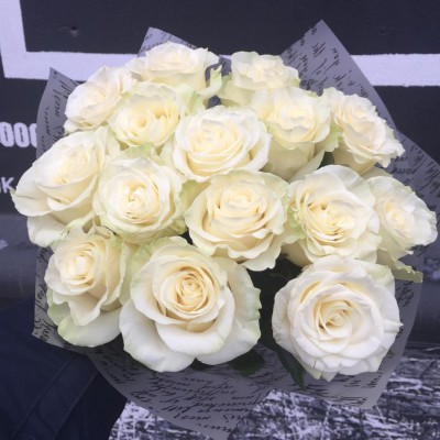 Букет белых роз - Доставка цветов в Екатеринбурге