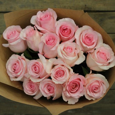 Букет из 15 розовых роз (Эквадор, 50-60 см) - Доставка цветов в Екатеринбурге