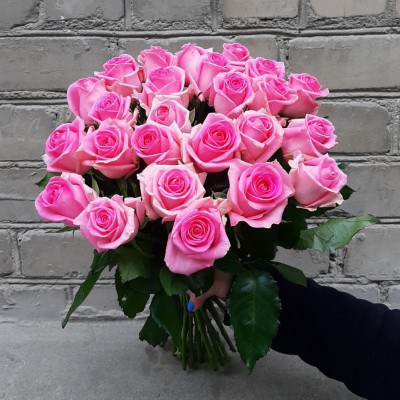 Букет из 25 розовых роз (Кения, 40 см)  - Доставка цветов в Екатеринбурге