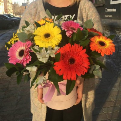 Яркая палитра - Доставка цветов в Екатеринбурге